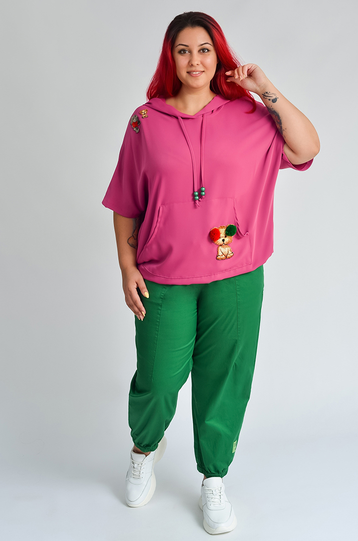 Худі з яскравими нашивками великих розмірів