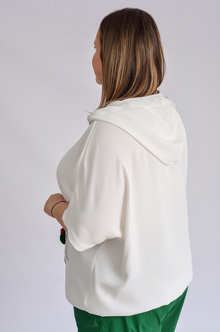 Худі з яскравими нашивками великих розмірів