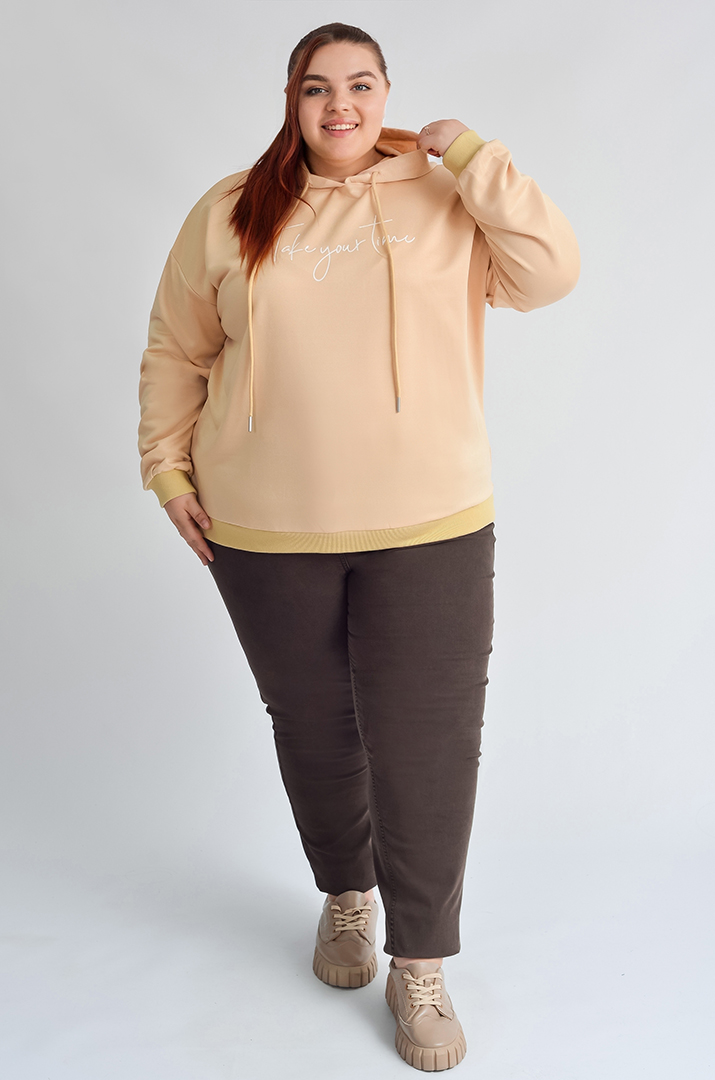 Худі бежевого кольору з написом великих розмірів