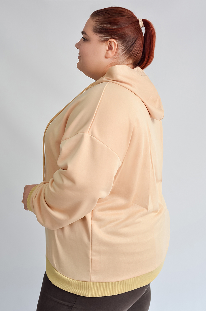 Худі бежевого кольору з написом великих розмірів