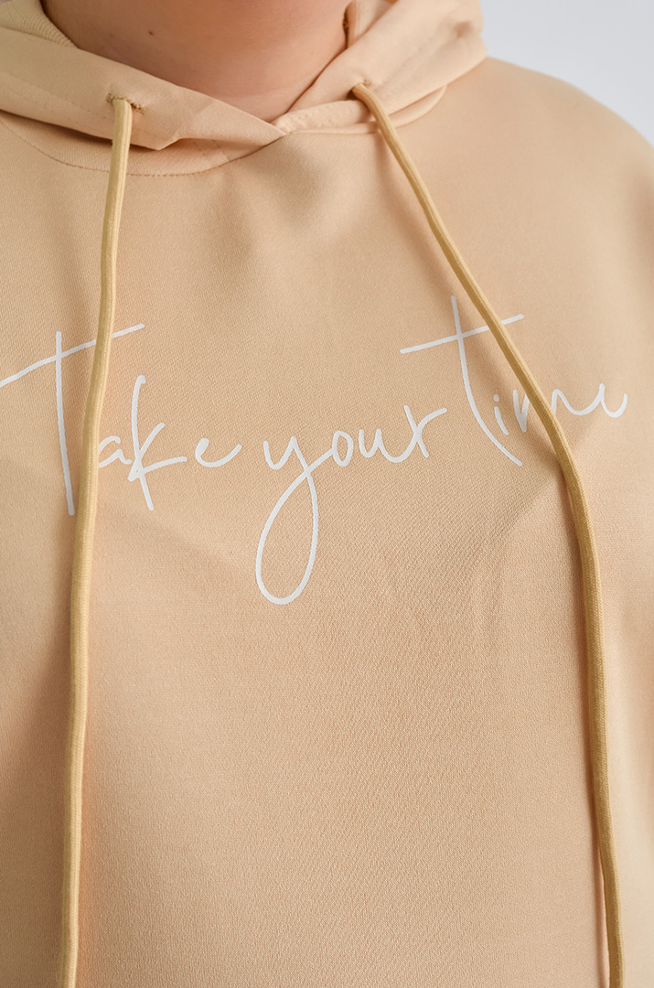 Худі бежевого кольору з написом великих розмірів