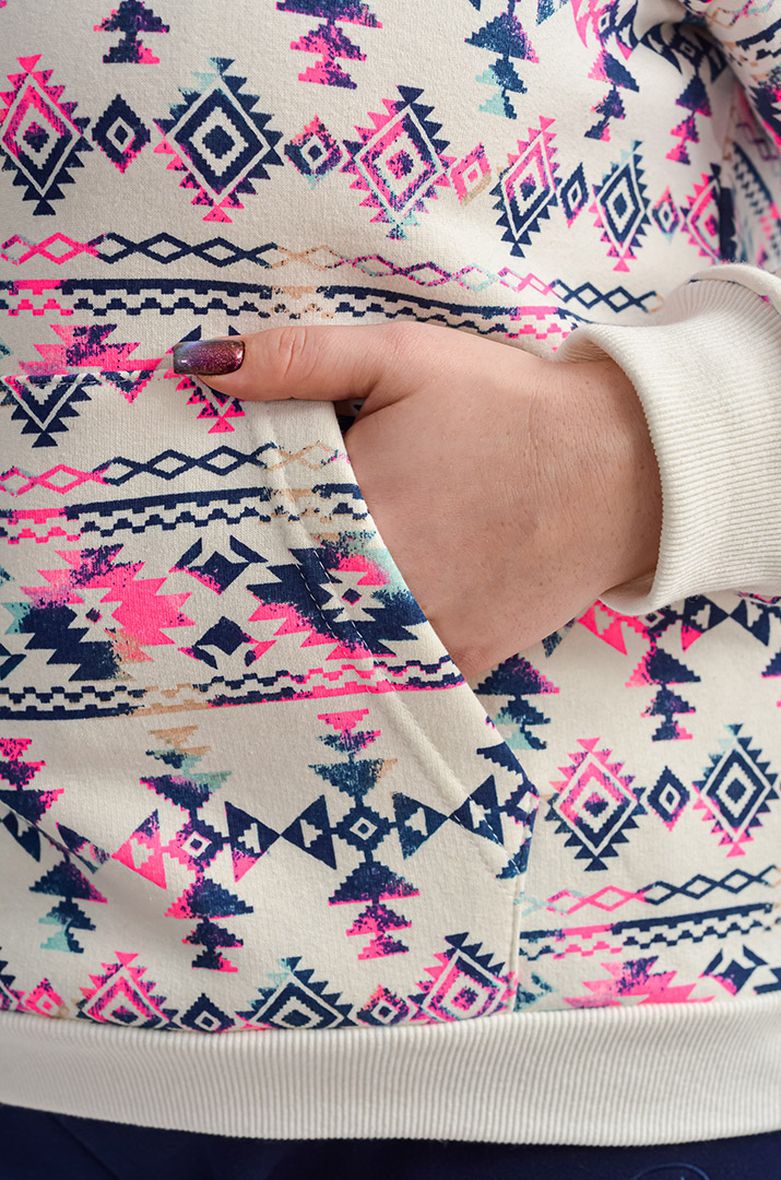 Худі на флісі з етнічним орнаментом великих розмірів