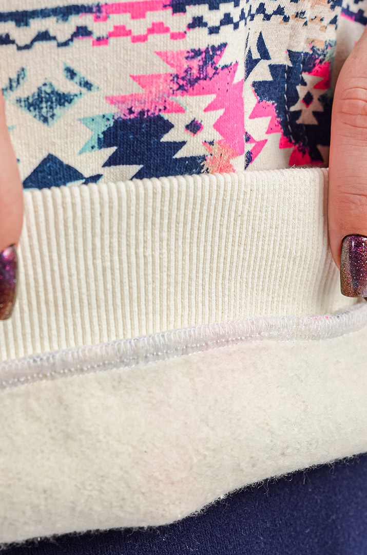 Худі на флісі з етнічним орнаментом великих розмірів