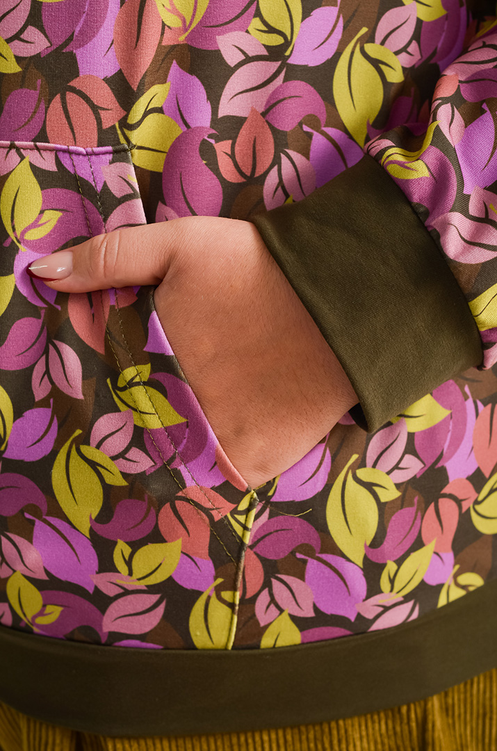 Худі з художнім принтом осіннього листя великих розмірів