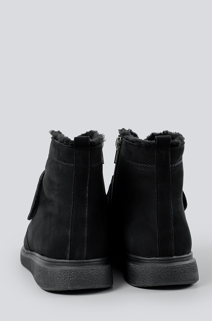 М'які зимові черевики великих розмірів