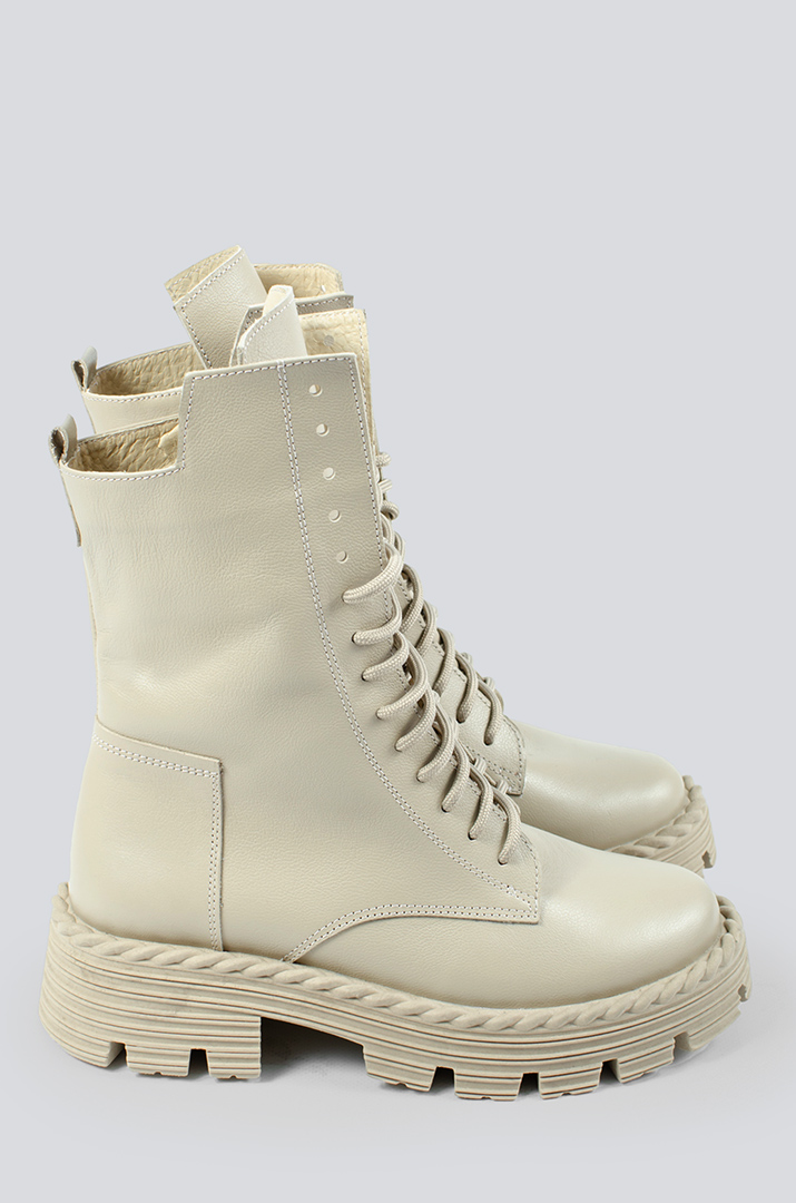 Черевики шкіряні на шнурівці в різних кольорах великих розмірів