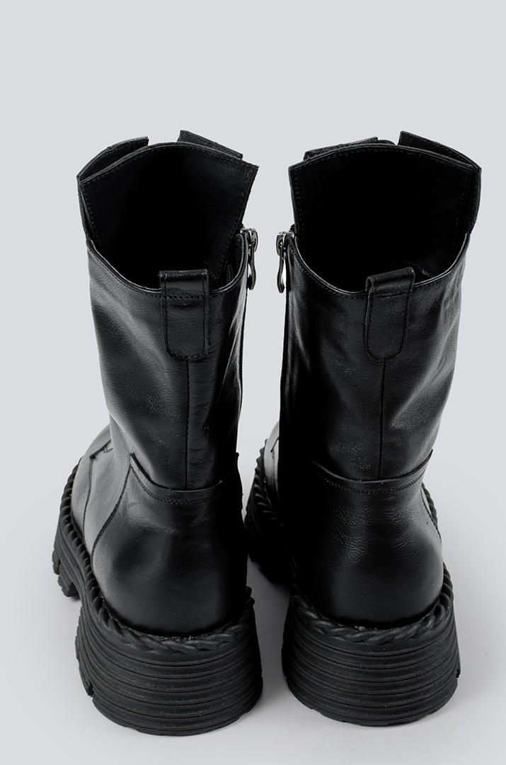 Черевики шкіряні на шнурівці в різних кольорах великих розмірів