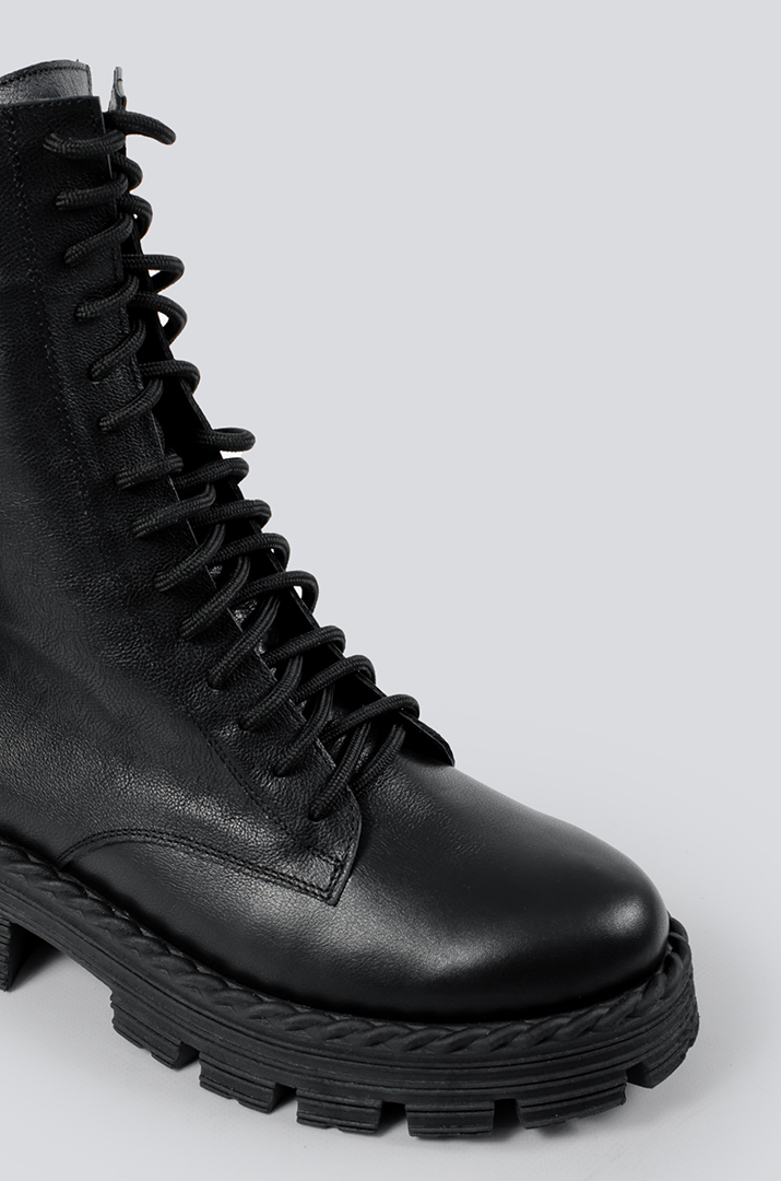 Черевики шкіряні на шнурівці в різних кольорах великих розмірів