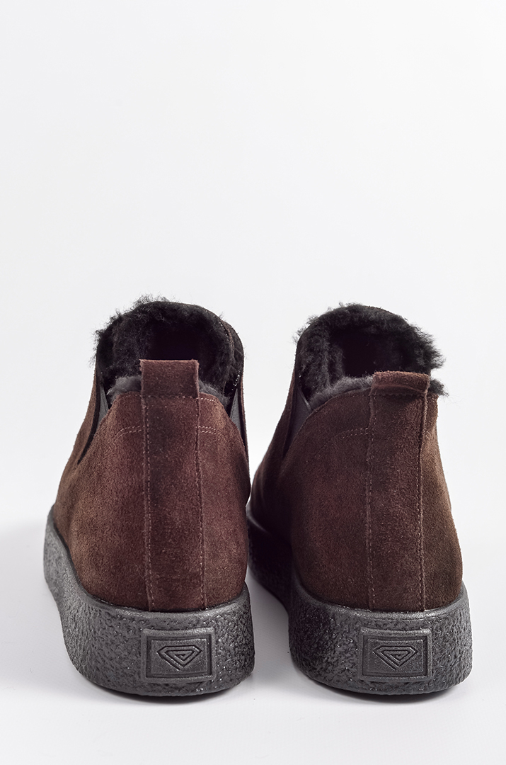 Зимові замшеві черевики кольору шоколад великих розмірів
