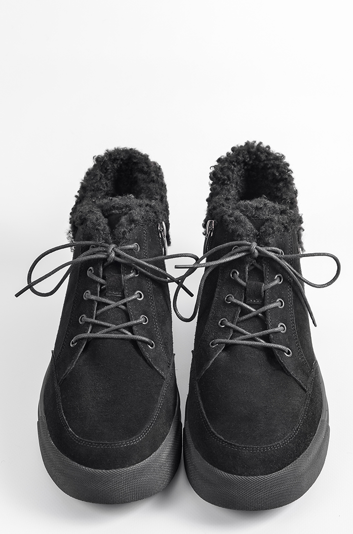 Чорні зимові черевики із замші на шнурівці великих розмірів