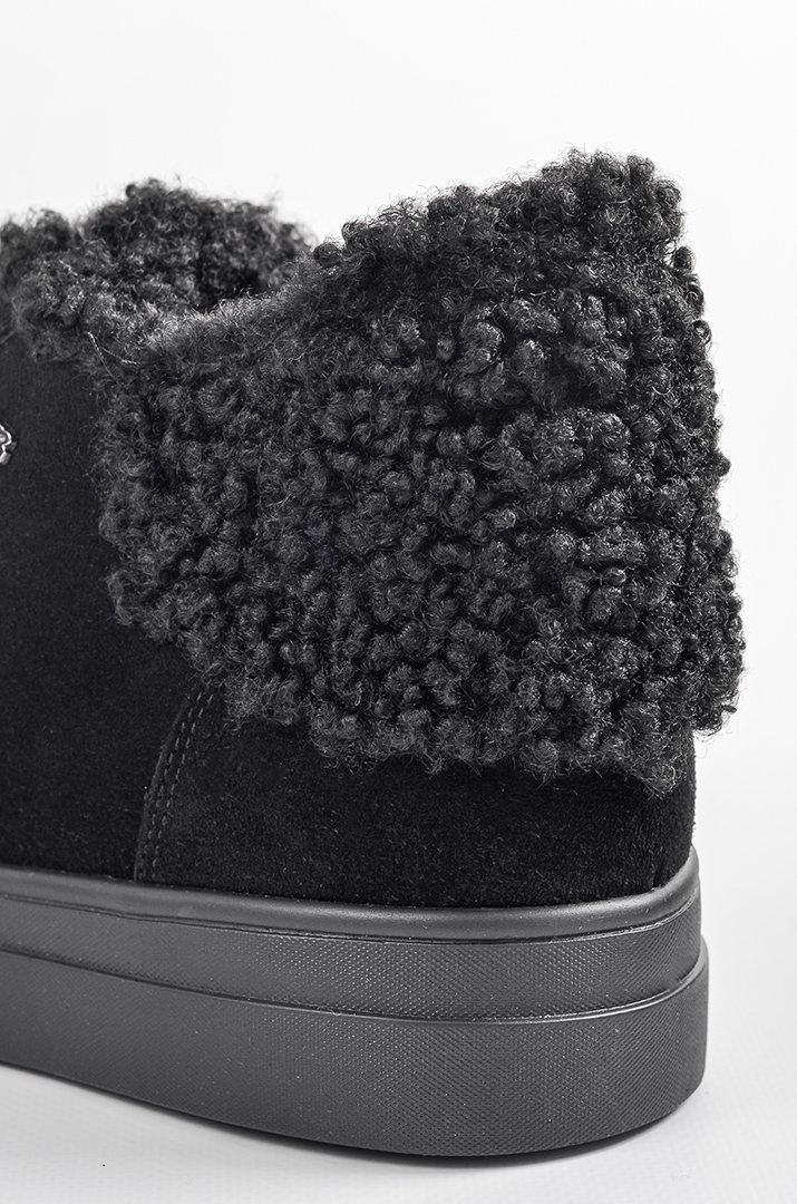 Чорні зимові черевики із замші на шнурівці великих розмірів