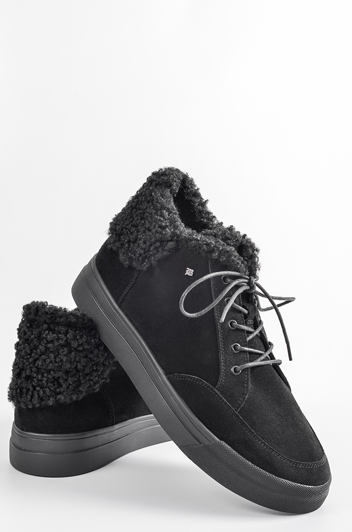 Чорні зимові черевики із замші на шнурівці великих розмірів