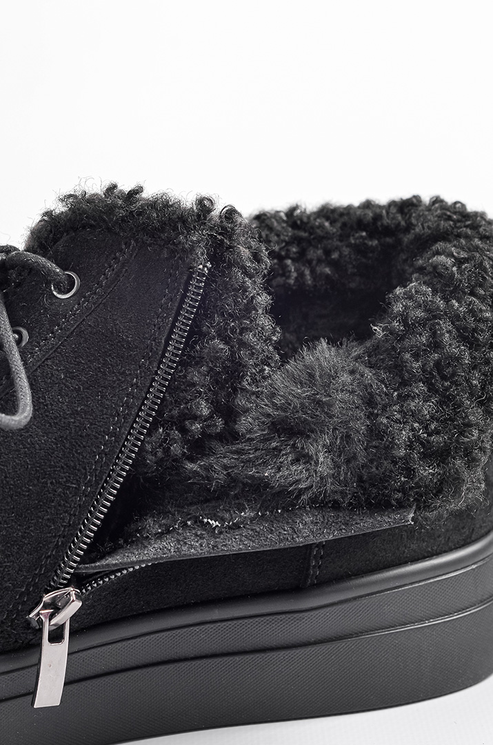 Чорні зимові черевики із замші на шнурівці великих розмірів