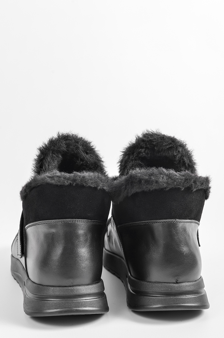 Зимові чорні черевики на низькій танкетці з еластичною вставкою та липучкою великих розмірів