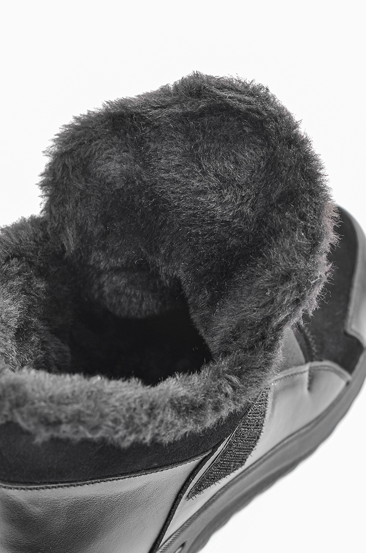 Зимові чорні черевики на низькій танкетці з еластичною вставкою та липучкою великих розмірів