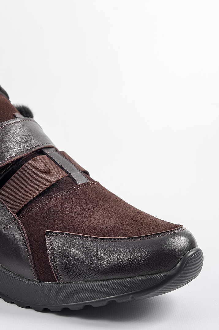 Зимові шоколадні черевики на низькій танкетці з еластичною вставкою та липучкою великих розмірів