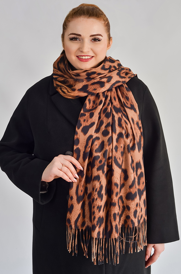 Кашеміровий палантин з анімалістичним принтом
