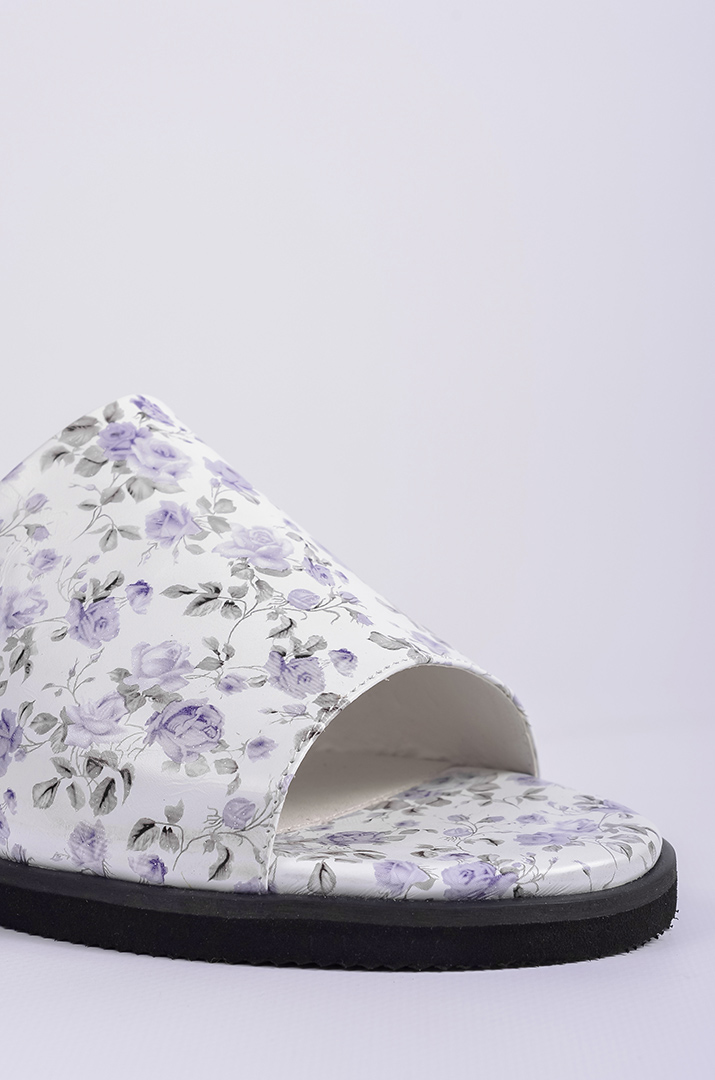 Шльопанці шкіряні з квітковим принтом великих розмірів