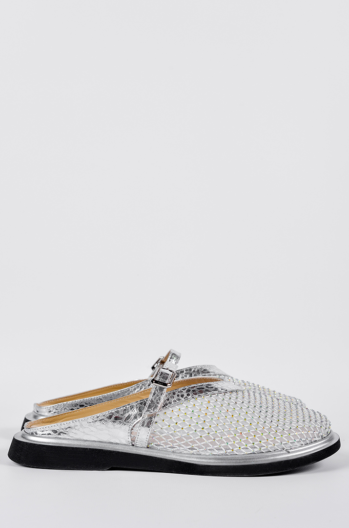 Мюлі в сріблястому відтінку з декоративними камінцями великих розмірів