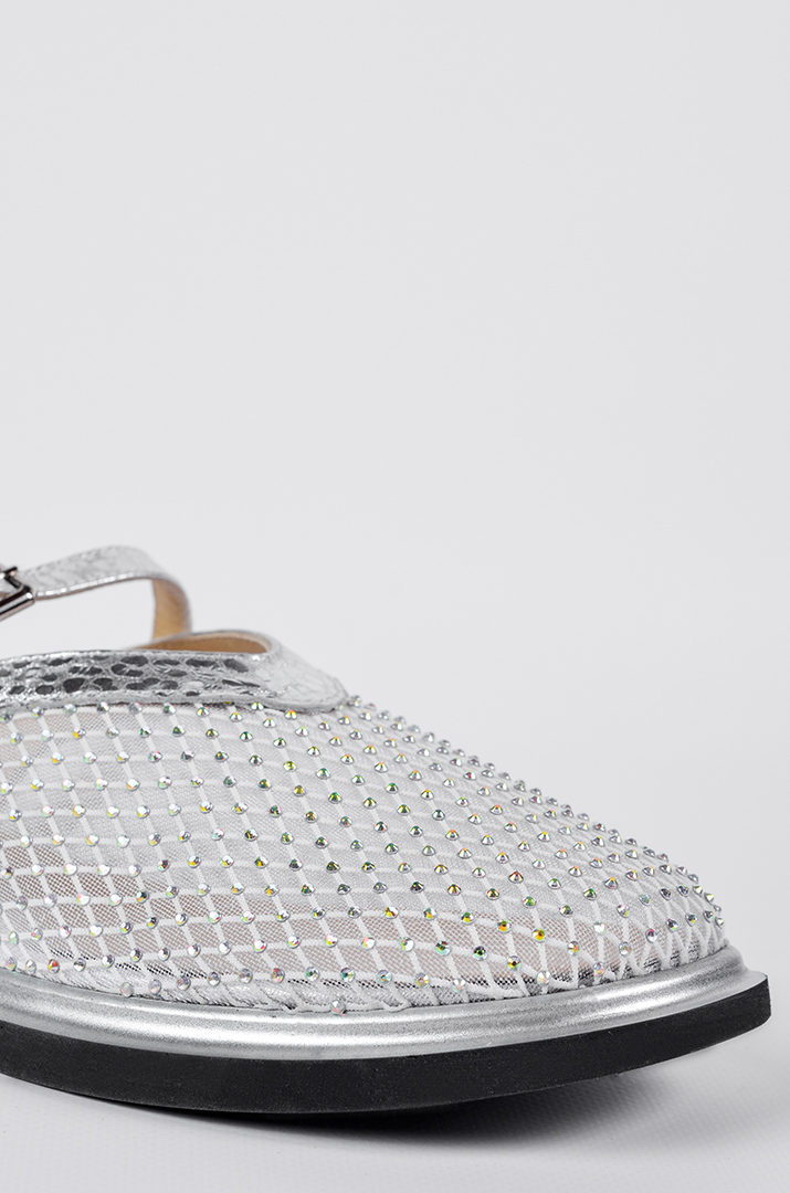 Мюлі в сріблястому відтінку з декоративними камінцями великих розмірів