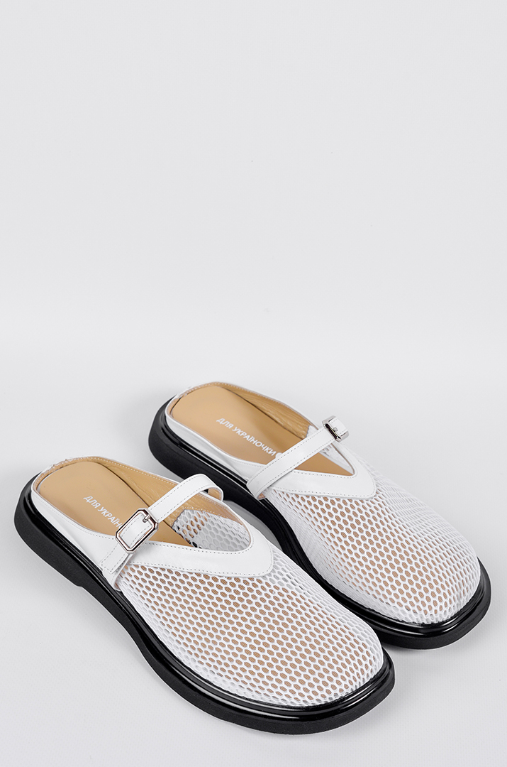 Мюли с сетчатым верхом и пряжкой в белом цвете больших размеров