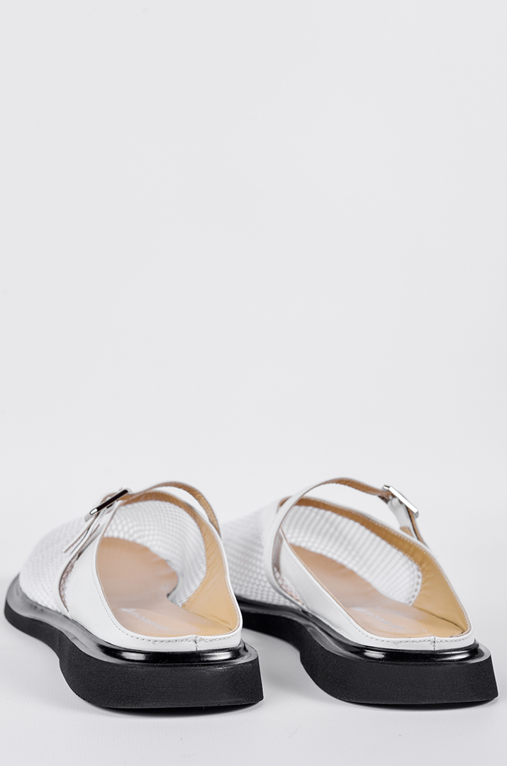 Мюли с сетчатым верхом и пряжкой в белом цвете больших размеров