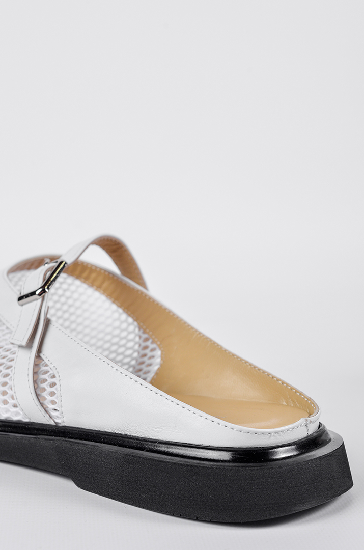 Мюли с сетчатым верхом и пряжкой в белом цвете больших размеров