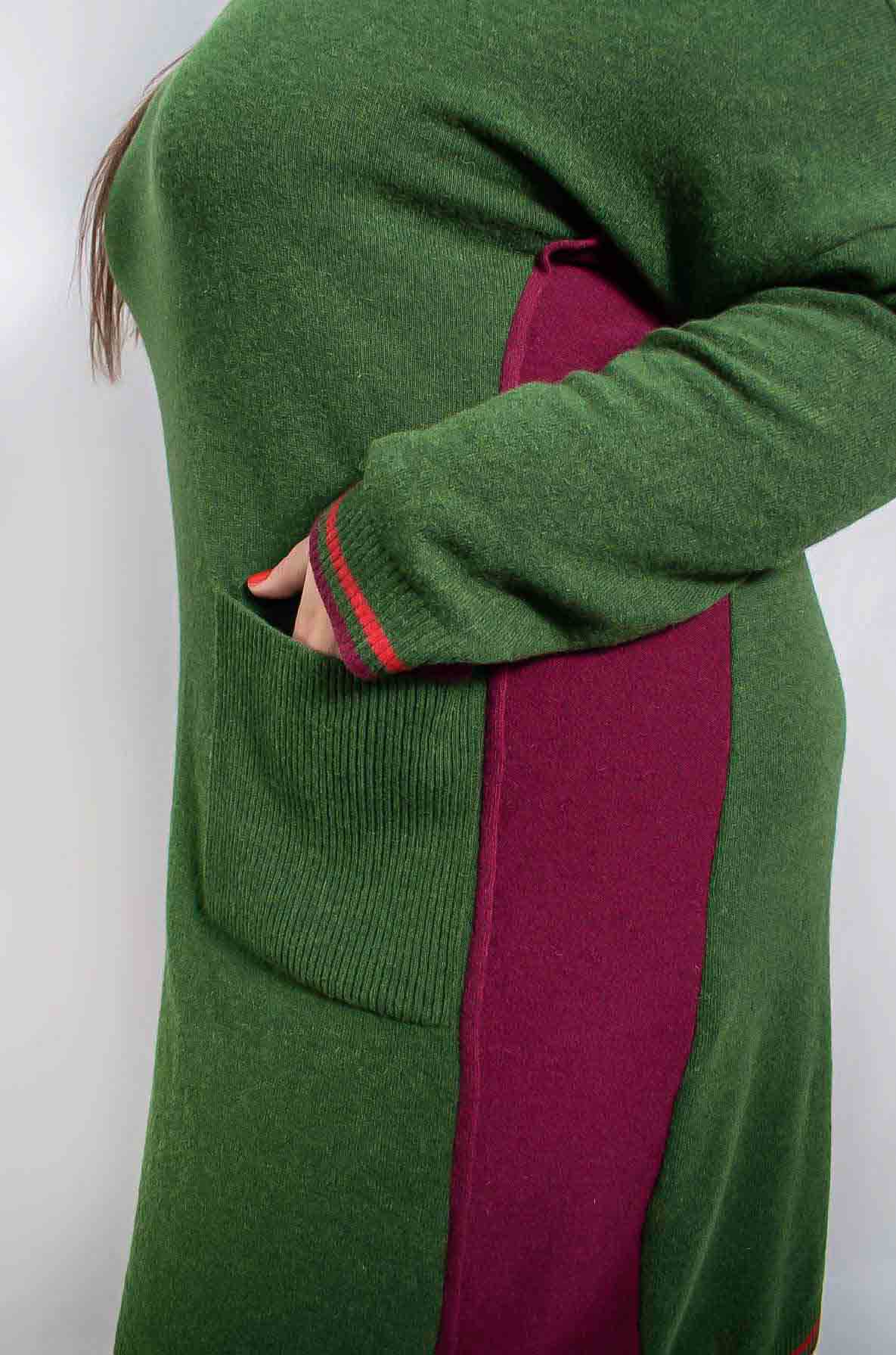 Платье вязаное